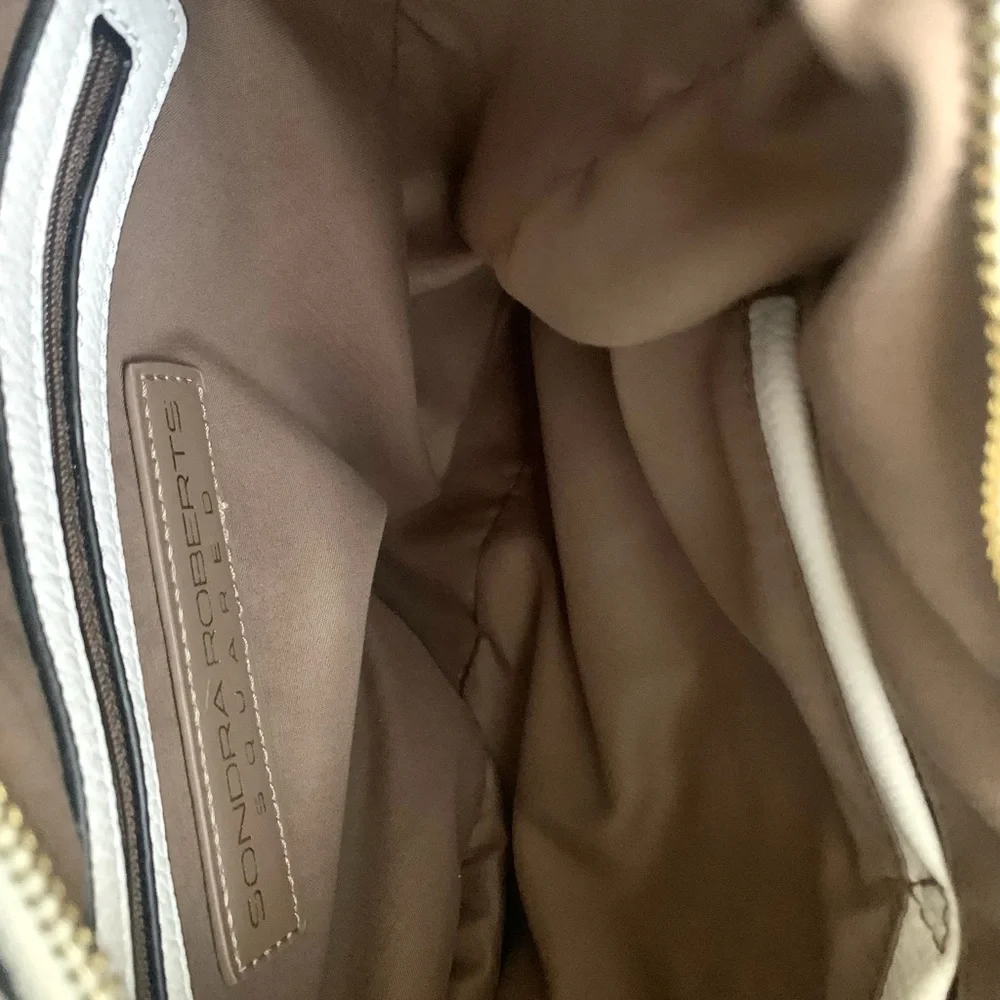 Sondra Roberts White Faux Pebble Leather Hobo Bag w Metallic Gold Braided Strap - Picture 7 of 15